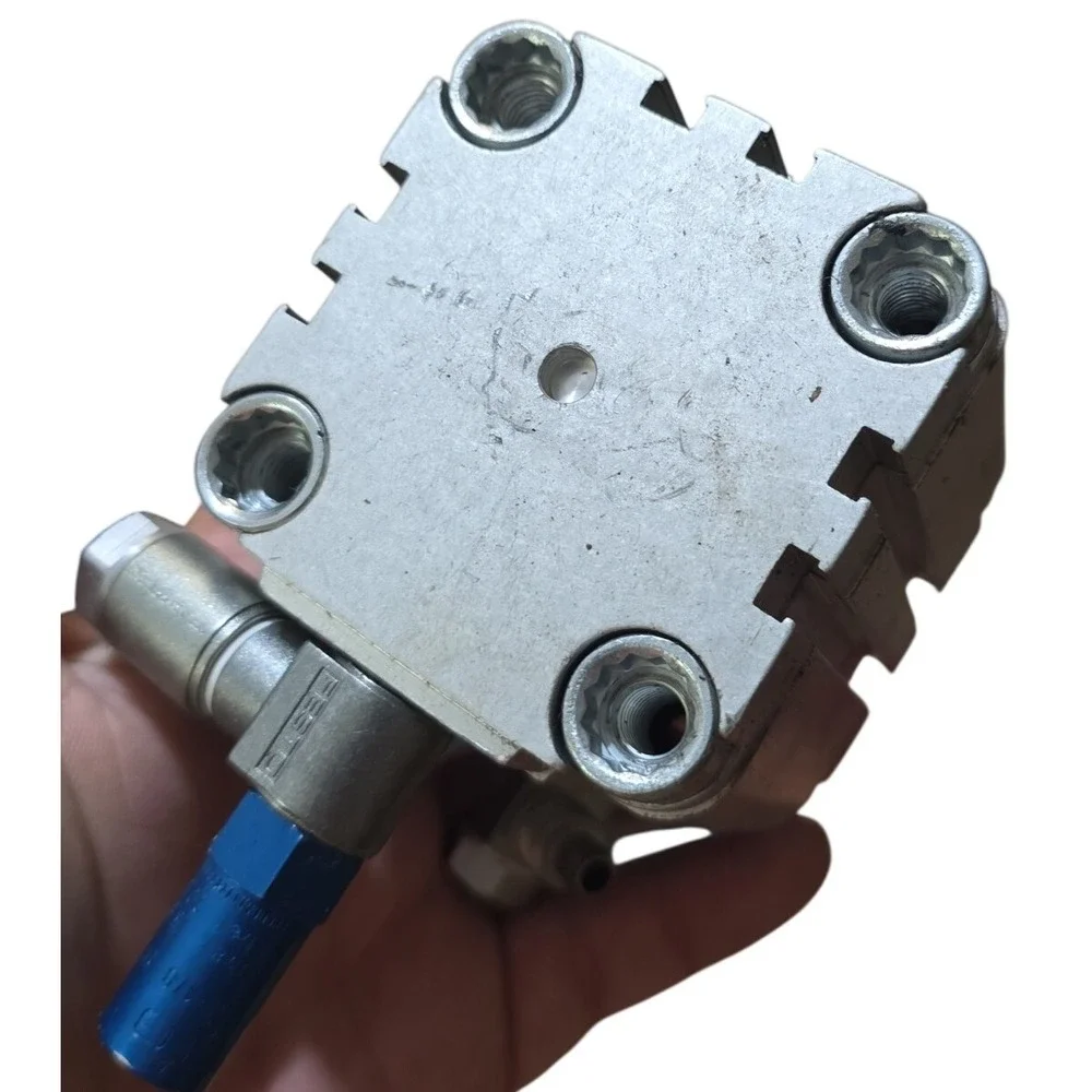 Parker Pneumatic Cylinder 000015 PD41 10BAR145PSI